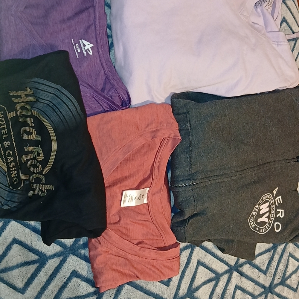 Women’s Heather Mauve Short Sleeve Tee - Soft Everyday Shirt